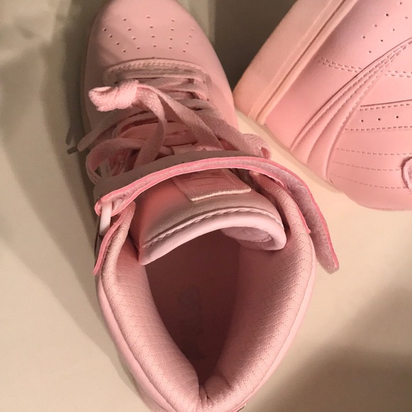 Fila Women's Vulc-13-MP Sneakers Shoes - Picture 9 of 16